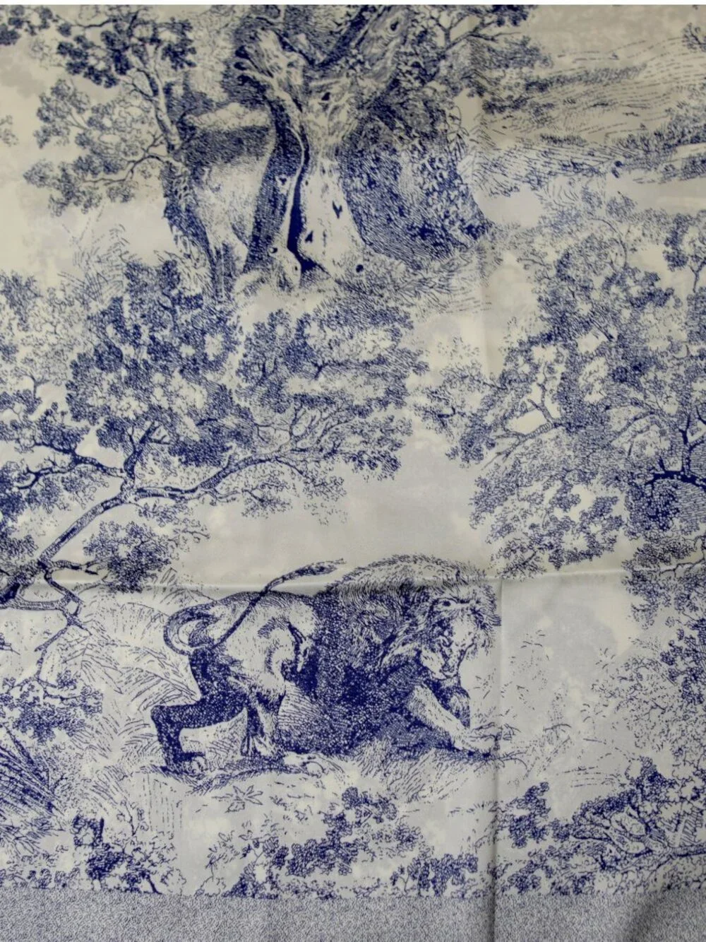NWT Blue Cream Toile Animal Print Imitation Silk Summer Scarf Wrap Cami